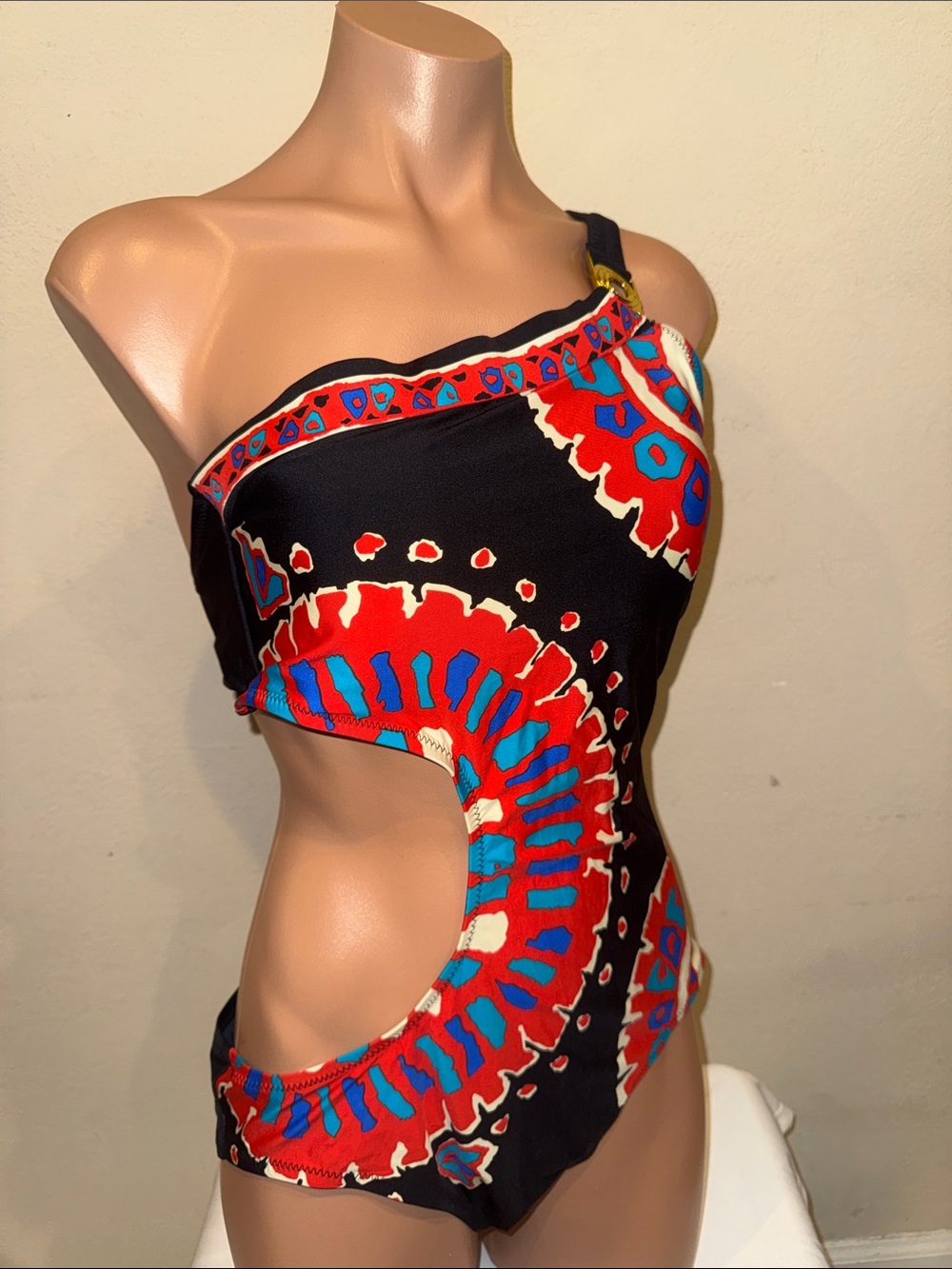 NWT Trina Turk one piece swimsuit one shoulder size 12 - Picture 1 of 4